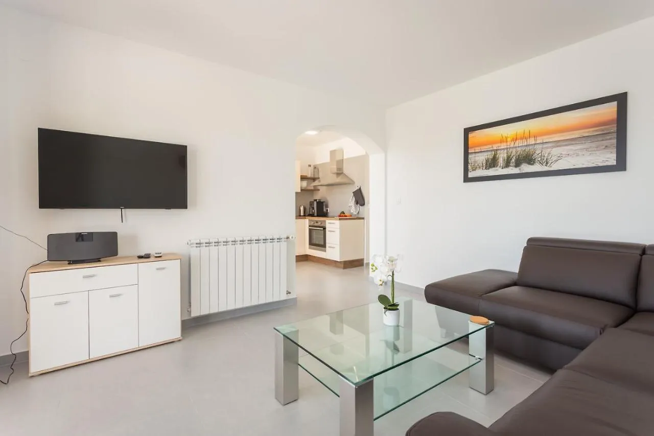 Bella Vista Apartments Peruški Πανσιόν