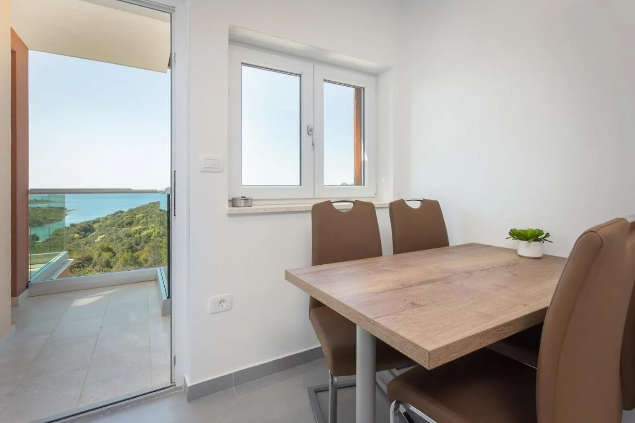 Πανσιόν Bella Vista Apartments Peruški
