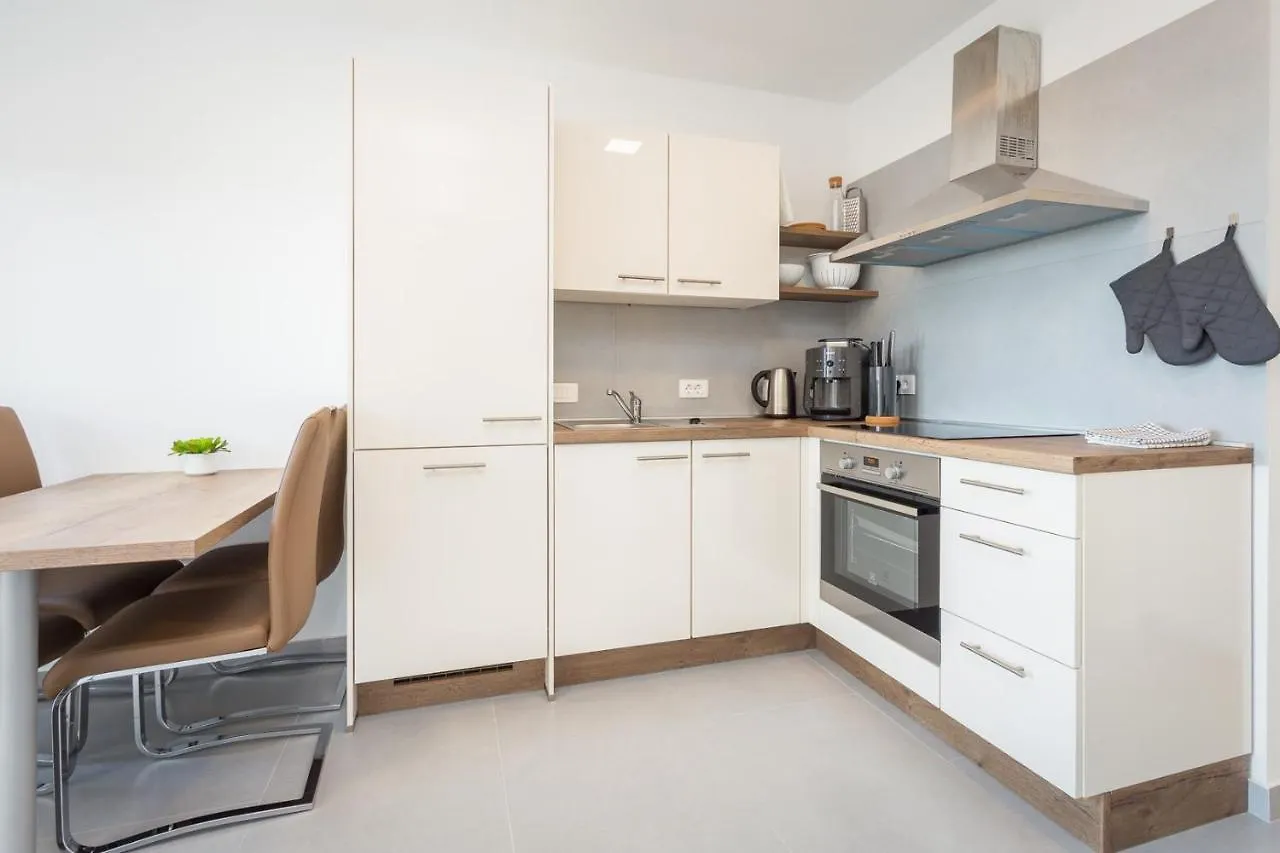 Bella Vista Apartments Peruški Πανσιόν