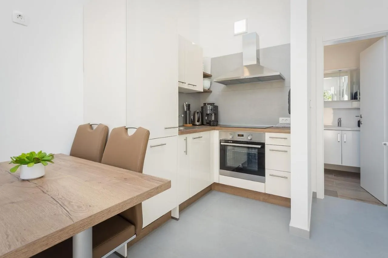 Bella Vista Apartments Peruški