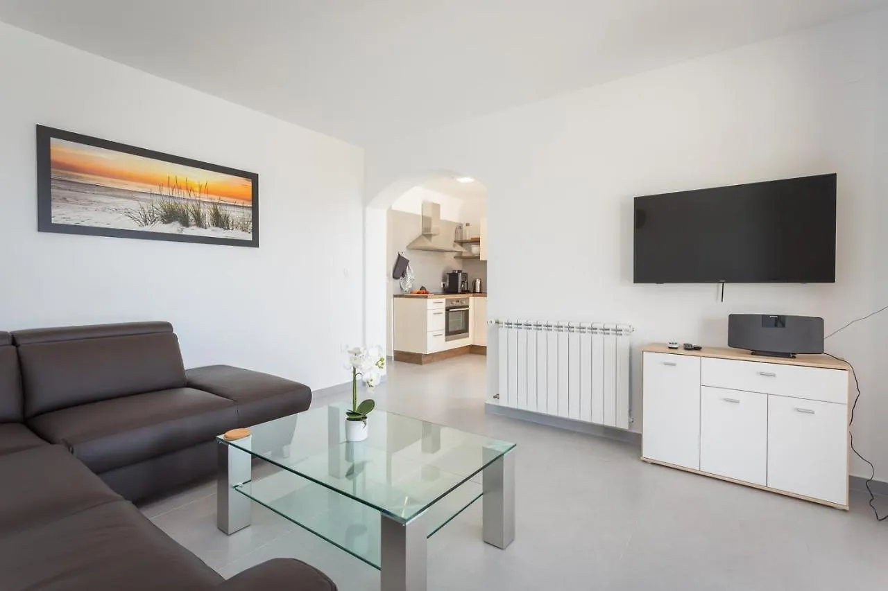 Bella Vista Apartments Peruški