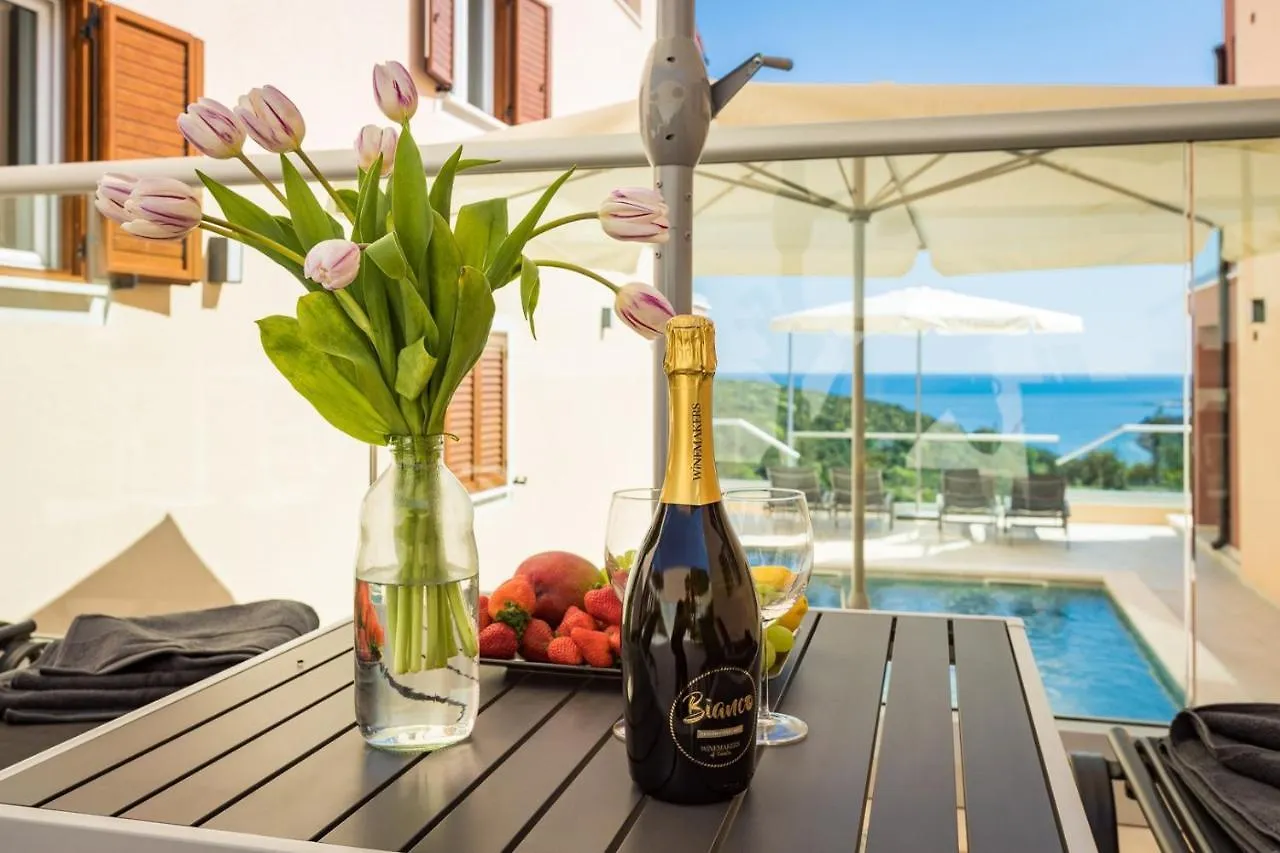Πανσιόν Bella Vista Apartments Peruški
