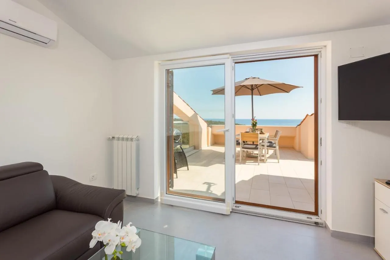 Πανσιόν Bella Vista Apartments Peruški